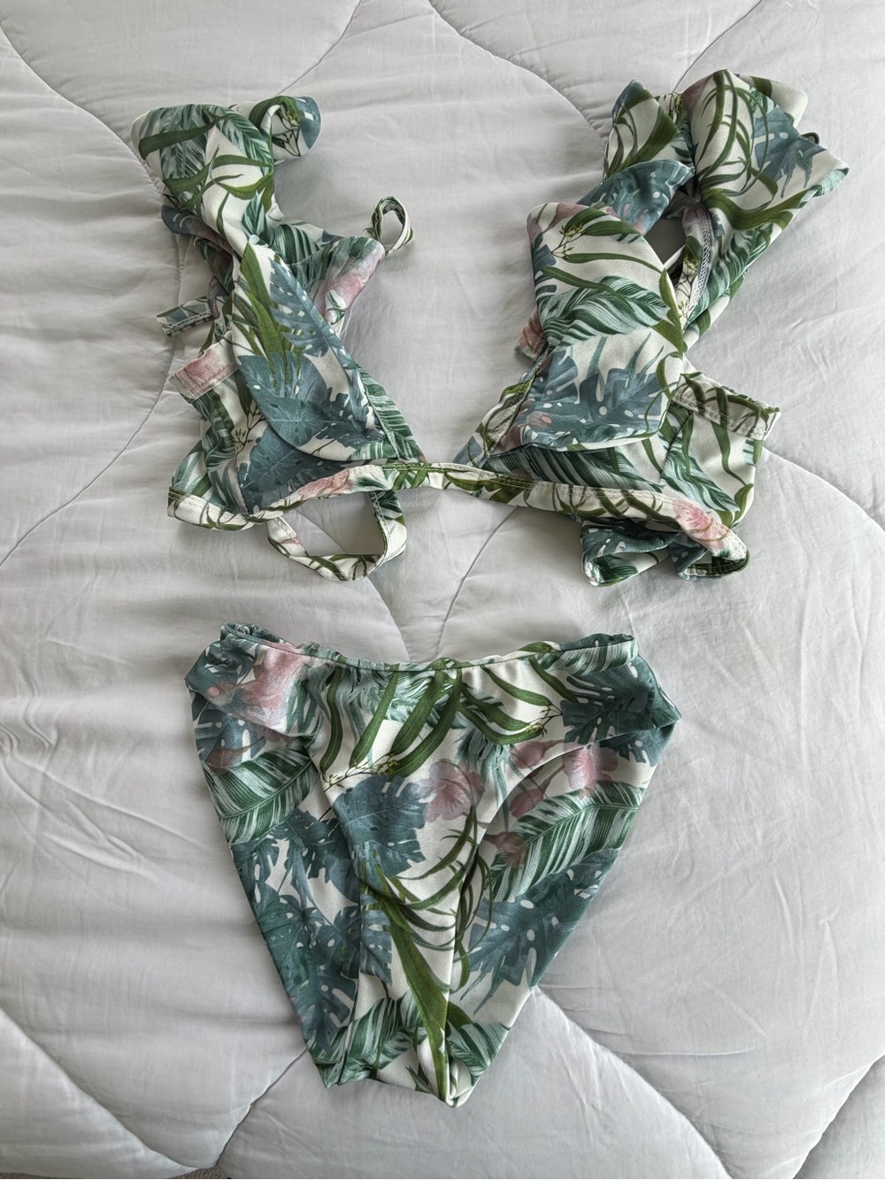 SHEIN Tropical Leaf Ruffle Bikini Set - Green/White/Pink